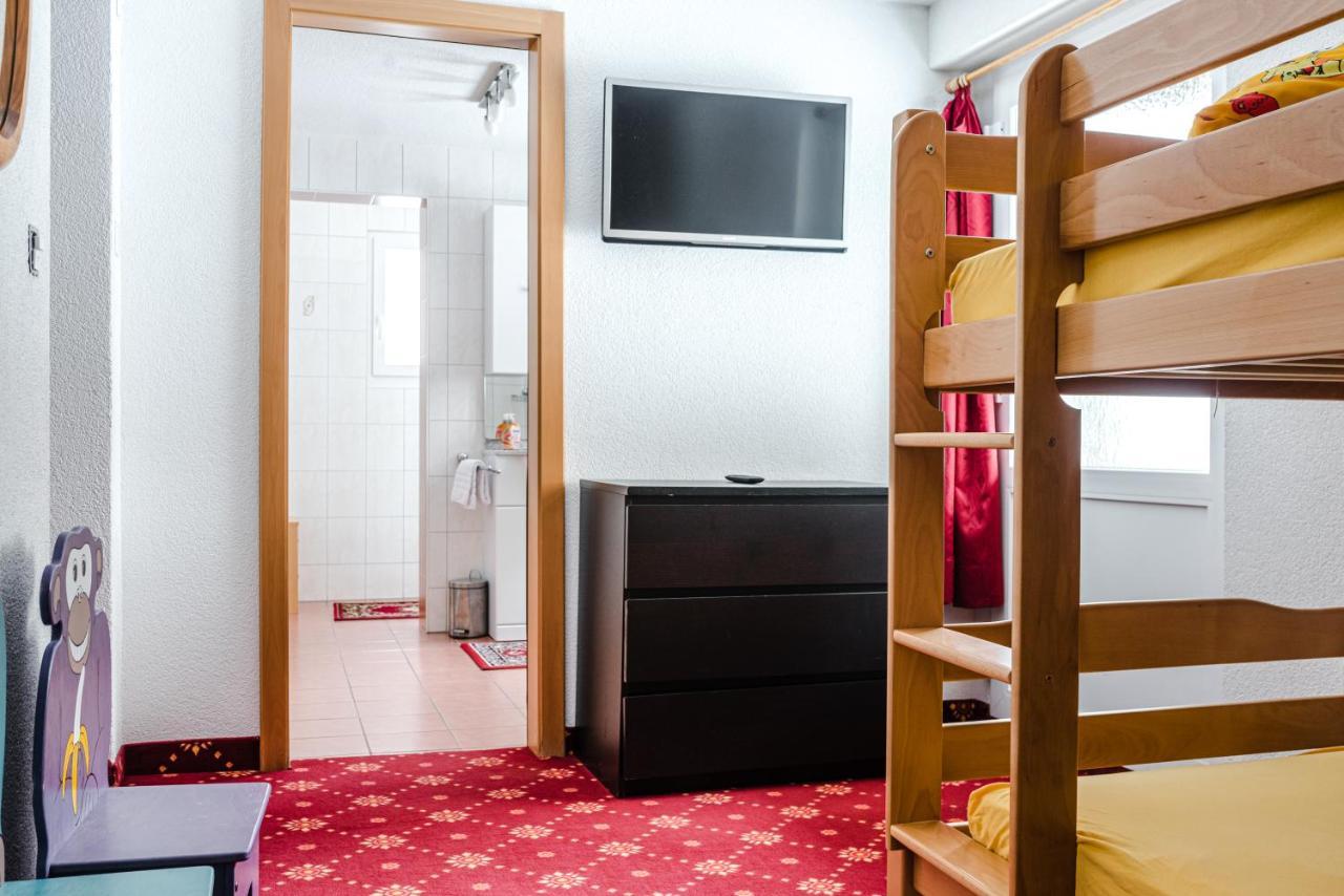 Family Hotel Desiree غراشن المظهر الخارجي الصورة
