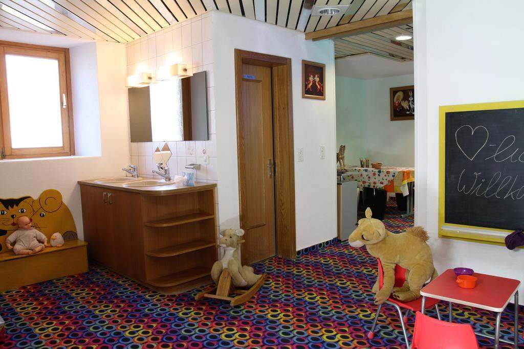 Family Hotel Desiree غراشن المظهر الخارجي الصورة