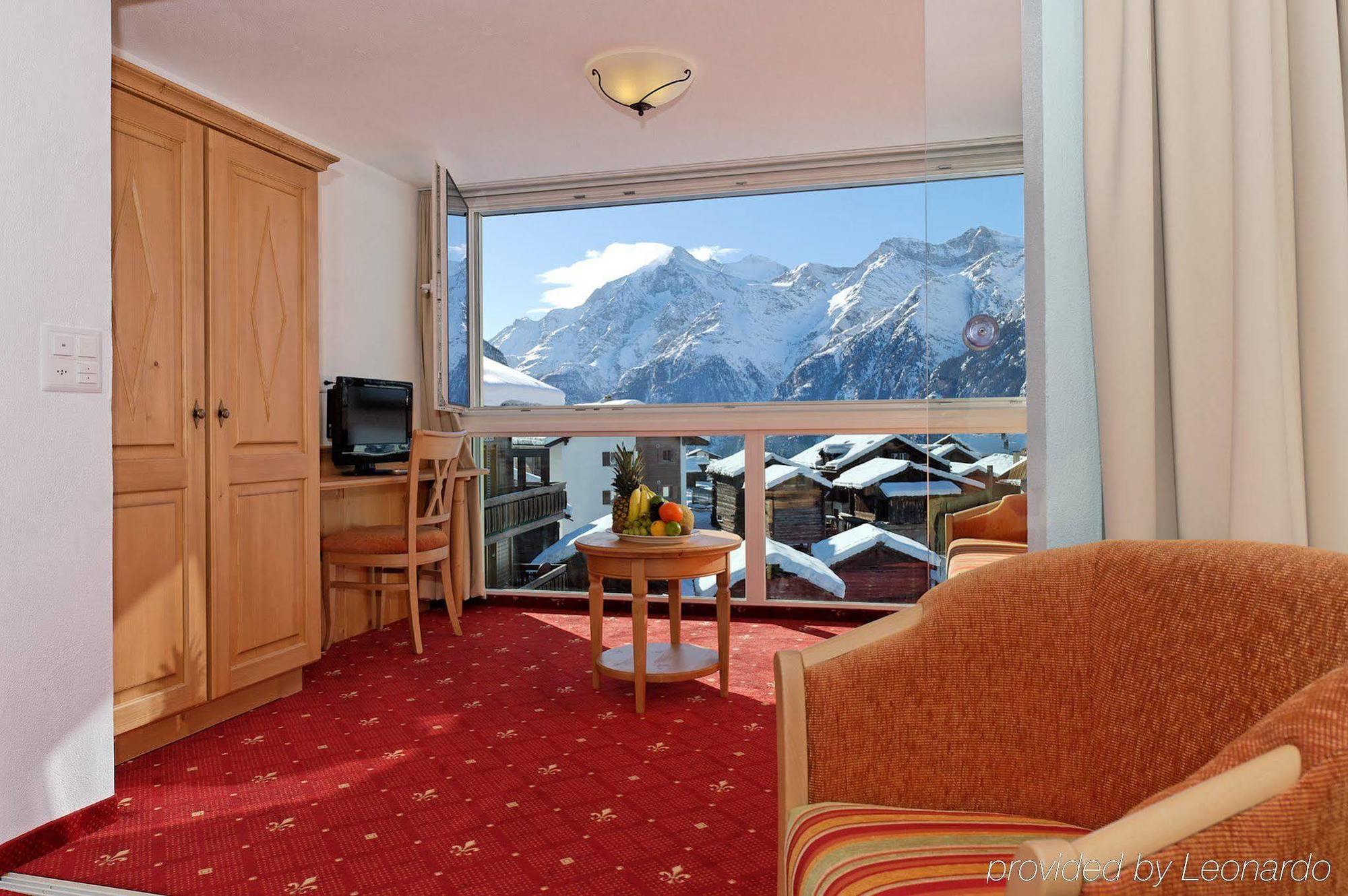 Family Hotel Desiree غراشن الغرفة الصورة